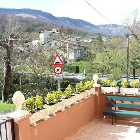 Casa Salto Del Nervion Vakantiehuis